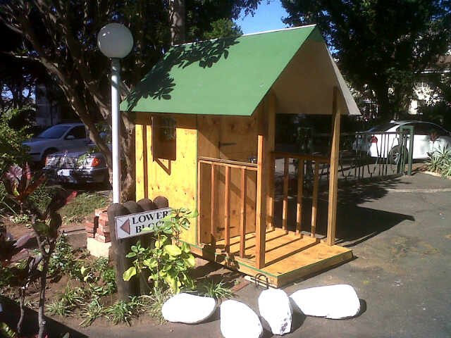 1.2m x 2.4m guard hut