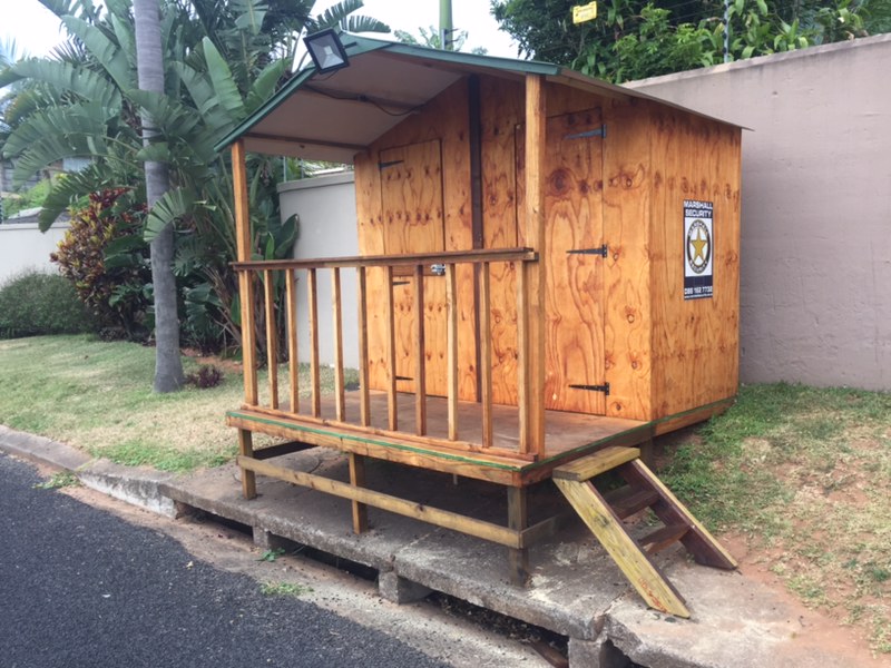 2.4m x 2.4m Incl verandah