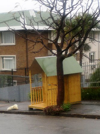 1.2m 2.0m - Toilet in back